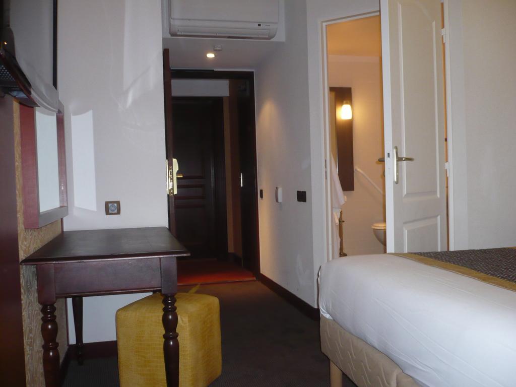 Hotel De France Montargis Eksteriør billede
