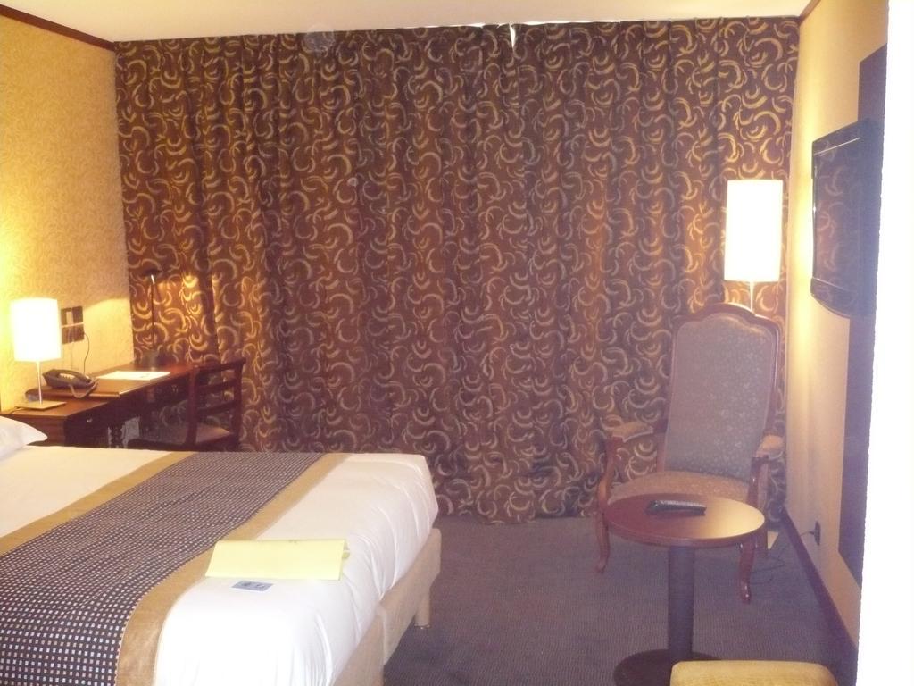 Hotel De France Montargis Eksteriør billede